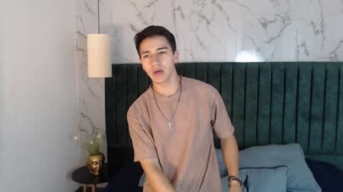 Snapshot of andyjoy_ chatting on January 19, 11:45 am Andy Joy online show from January 19, 11:45 am