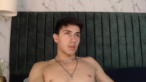 Snapshot of andyjoy_ chatting on January 19, 2:49 pm Andy Joy online show from January 19, 2:49 pm
