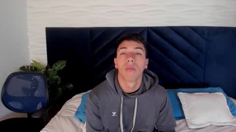 Snapshot of andyjoy_ chatting on February 15, 10:44 am Andy Joy online show from February 15, 10:44 am