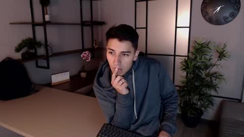 Snapshot of andyjoy_ chatting on March 8, 10:22 am Andy Joy online show from March 8, 10:22 am