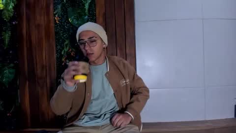 Andy Joy  online show from November 29, 11:24 am