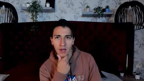 Andy Joy  online show from February 10, 11:25 am