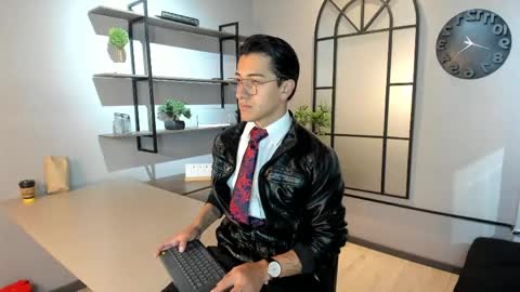 Andy Joy  online show from May 18, 11:49 am