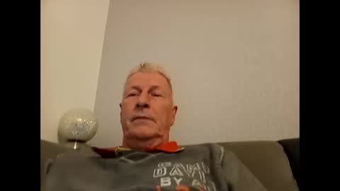 andyk1704 online show from December 2, 4:20 pm