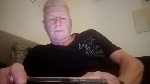 andyk1704 online show from January 20, 12:28 pm
