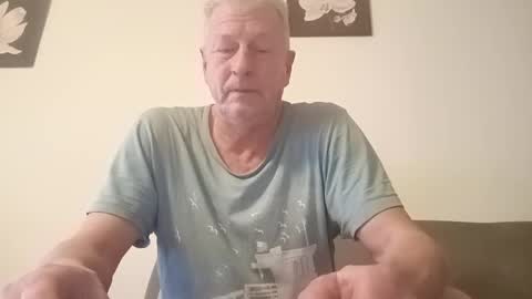 andyk1704 online show from February 15, 5:07 pm
