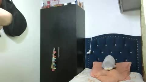 Snapshot of andytwi chatting on March 28, 9:03 pm Andy online show from March 28, 9:03 pm