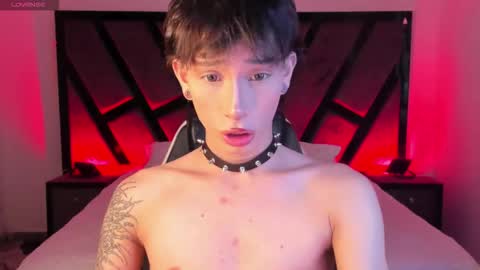 Snapshot of andywiills chatting on February 12, 10:38 pm Andy online show from February 12, 10:38 pm