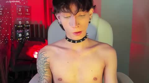 Snapshot of andywiills chatting on March 28, 11:15 pm Andy online show from March 28, 11:15 pm