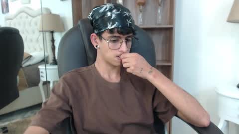 andyxibrat online show from May 8, 6:35 pm