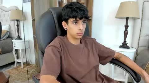 andyxibrat online show from May 14, 12:01 pm