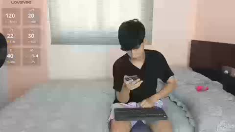 Snapshot of andyy_big_cock chatting on September 9, 12:48 pm Andy online show from September 9, 12:48 pm