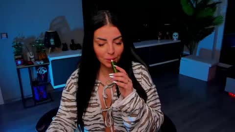 Anne online show from May 17, 6:37 pm