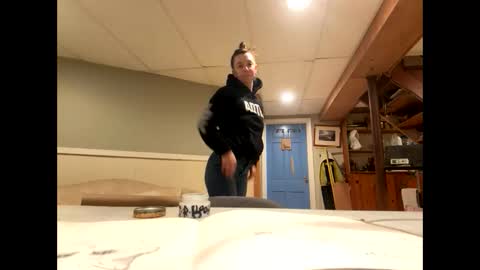 Snapshot of aneoakley chatting on November 2, 4:48 am aneoakley online show from November 2, 4:48 am