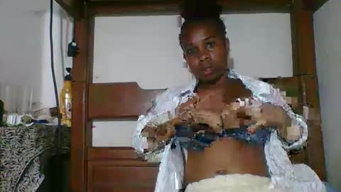 anequat01 online show from February 9, 10:47 pm