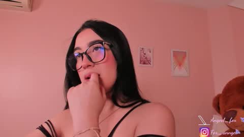 Angel  online show from November 19, 3:28 am