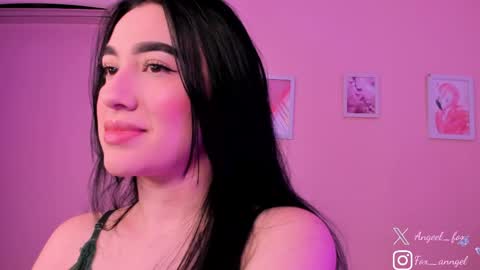 Snapshot of angeel_fox chatting on April 12, 4:45 pm Angel online show from April 12, 4:45 pm