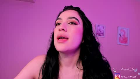 Snapshot of angeel_fox chatting on April 18, 5:33 am Angel online show from April 18, 5:33 am