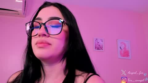 Snapshot of angeel_fox chatting on April 22, 6:27 am Angel online show from April 22, 6:27 am