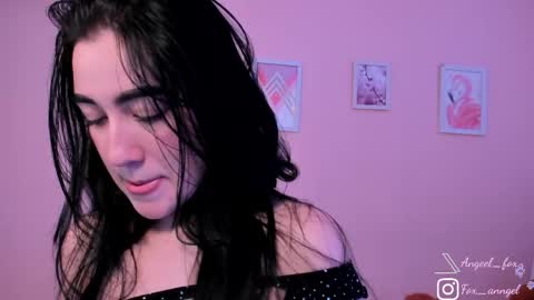 Snapshot of angeel_fox chatting on May 9, 4:45 pm Angel online show from May 9, 4:45 pm