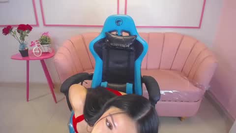 angel09 a online show from March 10, 10:48 am