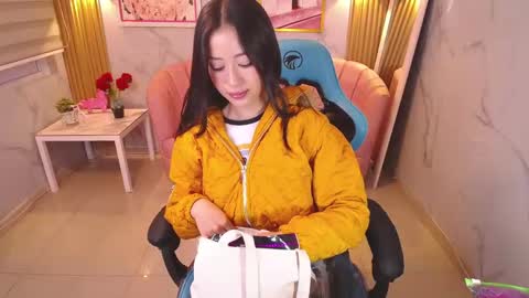 angel09 a online show from October 23, 12:04 pm