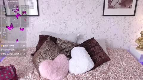 Call me you Angel online show from April 3, 7:45 pm