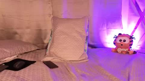 Snapshot of angel__divine chatting on November 27, 10:56 pm Vero online show from November 27, 10:56 pm