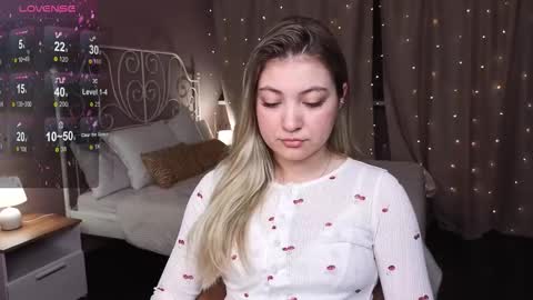 Snapshot of angel__grace chatting on February 5, 12:15 am Grace online show from February 5, 12:15 am