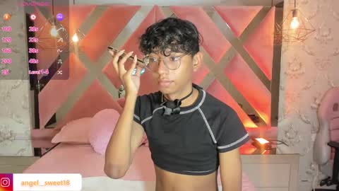 Snapshot of angel__sweet18 chatting on December 16, 9:09 pm online show from December 16, 9:09 pm