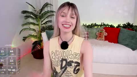 Claire - be back soon online show from December 4, 8:28 pm