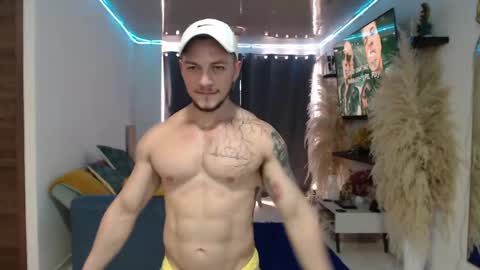 Angel Curl online show from May 7, 2:22 pm