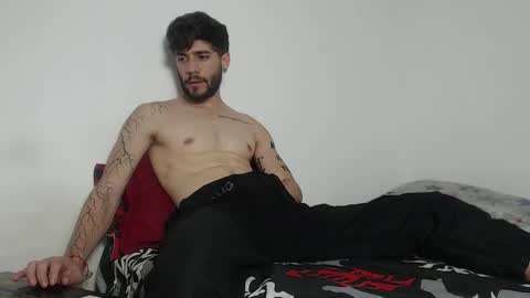 Angel Damons online show from November 19, 7:25 pm