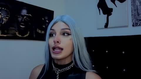 Snapshot of angel_dragun chatting on March 17, 3:11 am Angel-dragun online show from March 17, 3:11 am