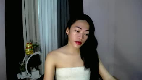 Snapshot of angel_eyesx69 chatting on September 28, 1:22 am ANGEL online show from September 28, 1:22 am