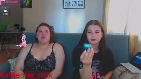 Snapshot of angel_gelya chatting on July 2, 9:59 am Angel online show from July 2, 9:59 am