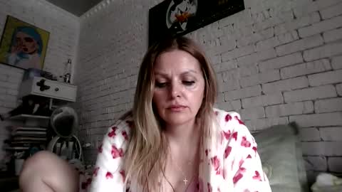 Snapshot of angel_girllovemy chatting on February 5, 8:08 am ANGEL online show from February 5, 8:08 am