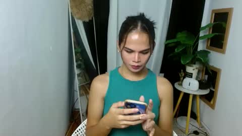 Snapshot of angel_indiguise chatting on September 27, 2:38 am angela online show from September 27, 2:38 am