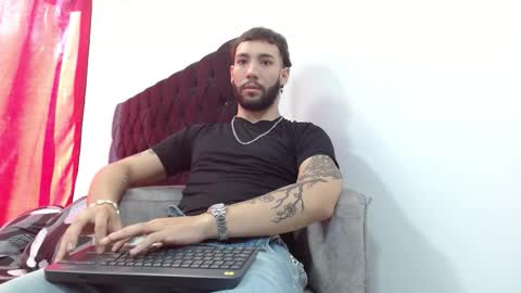 angel_kyrozz online show from October 26, 7:31 pm