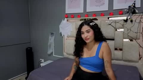 Snapshot of angel_lovv chatting on September 30, 7:41 pm angel_lovv online show from September 30, 7:41 pm