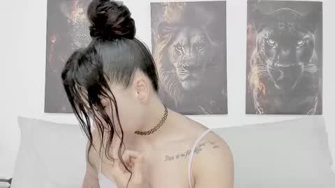 Snapshot of angel_martins chatting on February 25, 10:36 am Angel online show from February 25, 10:36 am