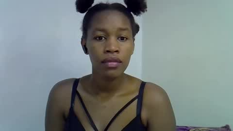 angel_mia5 online show from November 13, 9:30 am