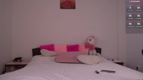 Snapshot of angel_quincy chatting on February 11, 7:46 am angel_quincy online show from February 11, 7:46 am