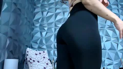 Snapshot of angel_red77 chatting on October 1, 7:53 pm angel red77 online show from October 1, 7:53 pm