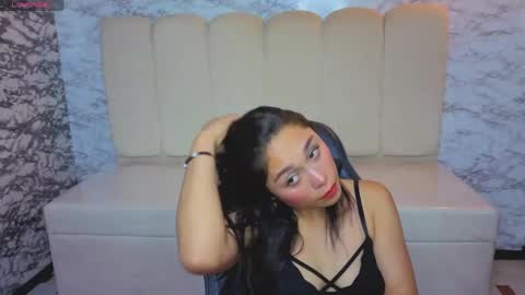 Snapshot of angel_rose_v chatting on March 25, 3:56 am Angel Rose online show from March 25, 3:56 am