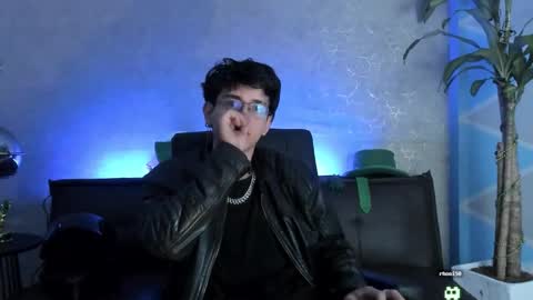 angel_scott2 online show from March 13, 12:12 pm