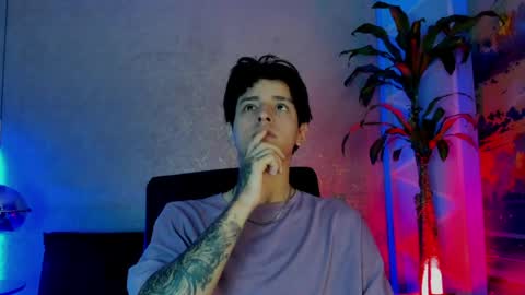 angel_scott2 online show from April 5, 11:07 am