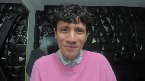 Snapshot of angel_st1 chatting on May 31, 5:15 am Angel online show from May 31, 5:15 am