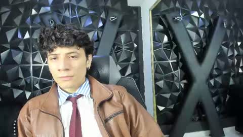 Snapshot of angel_st1 chatting on June 10, 4:34 am Angel online show from June 10, 4:34 am