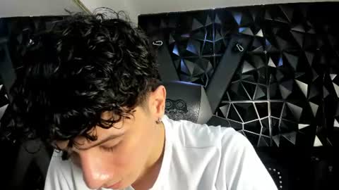 Snapshot of angel_st1 chatting on July 1, 5:42 am Angel online show from July 1, 5:42 am